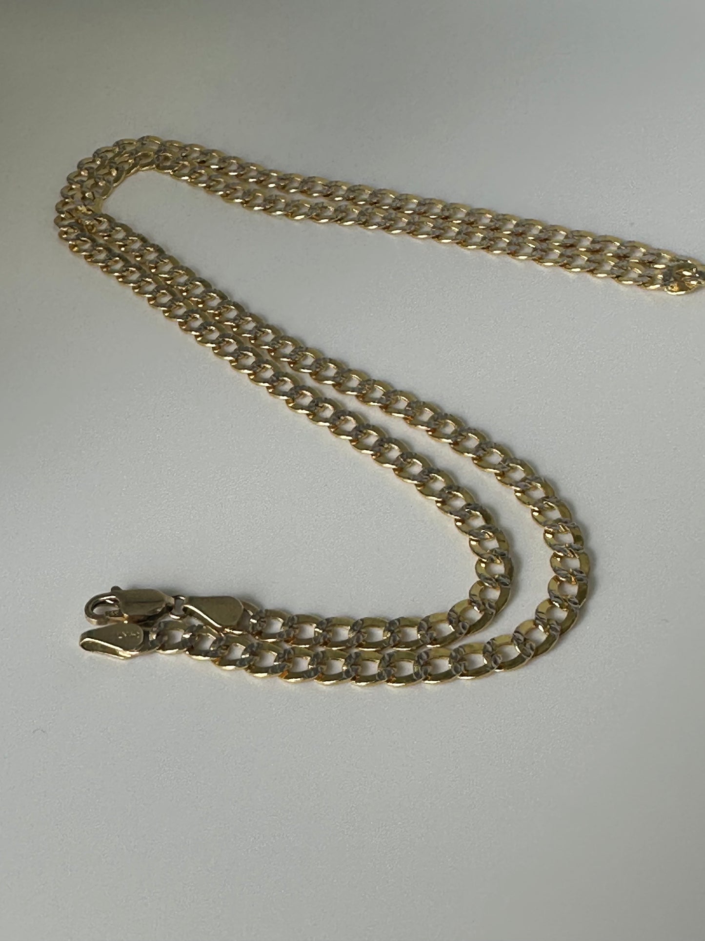 Cadena corte cubano diamantada 24”