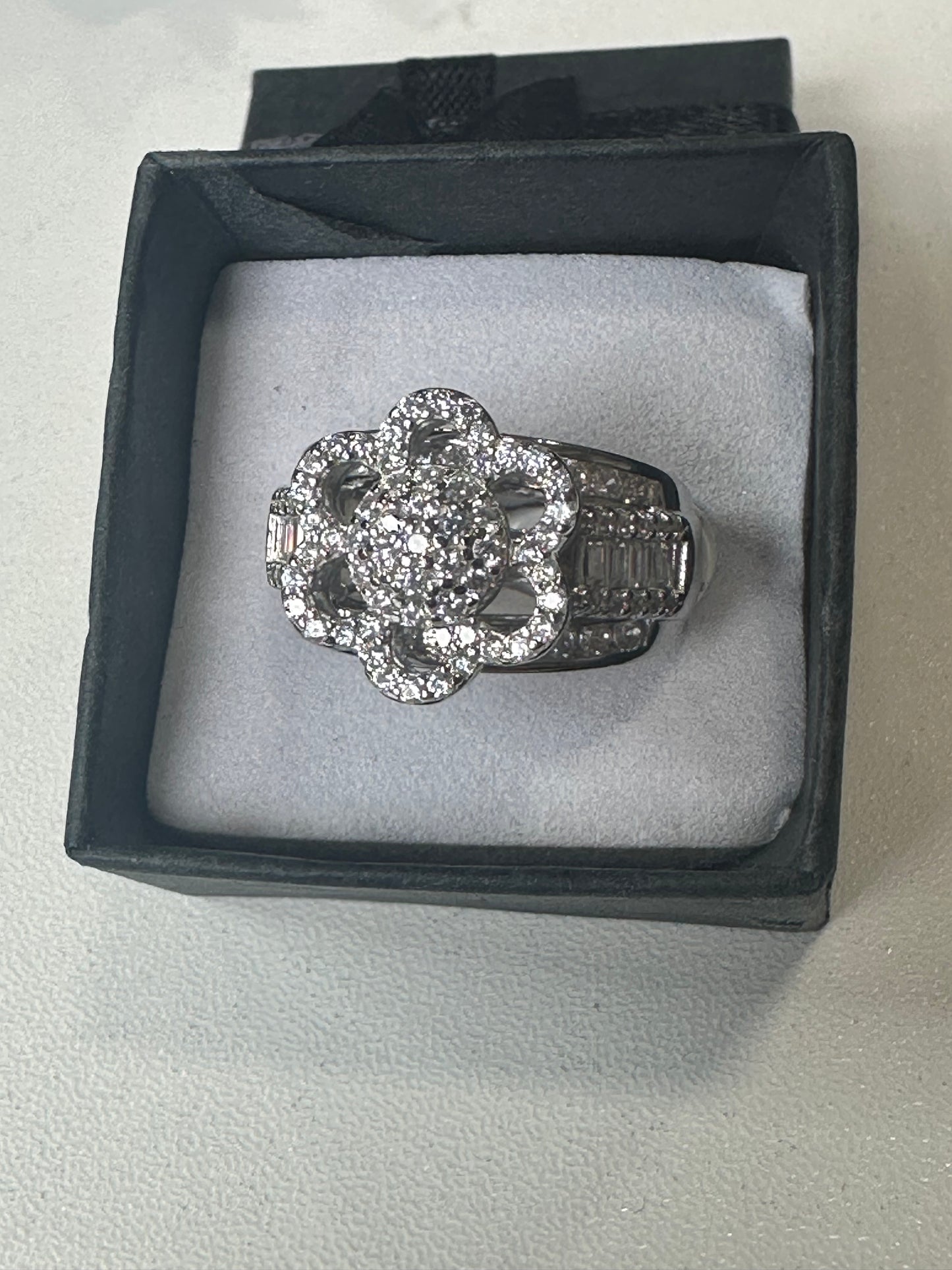 Flower ring #7