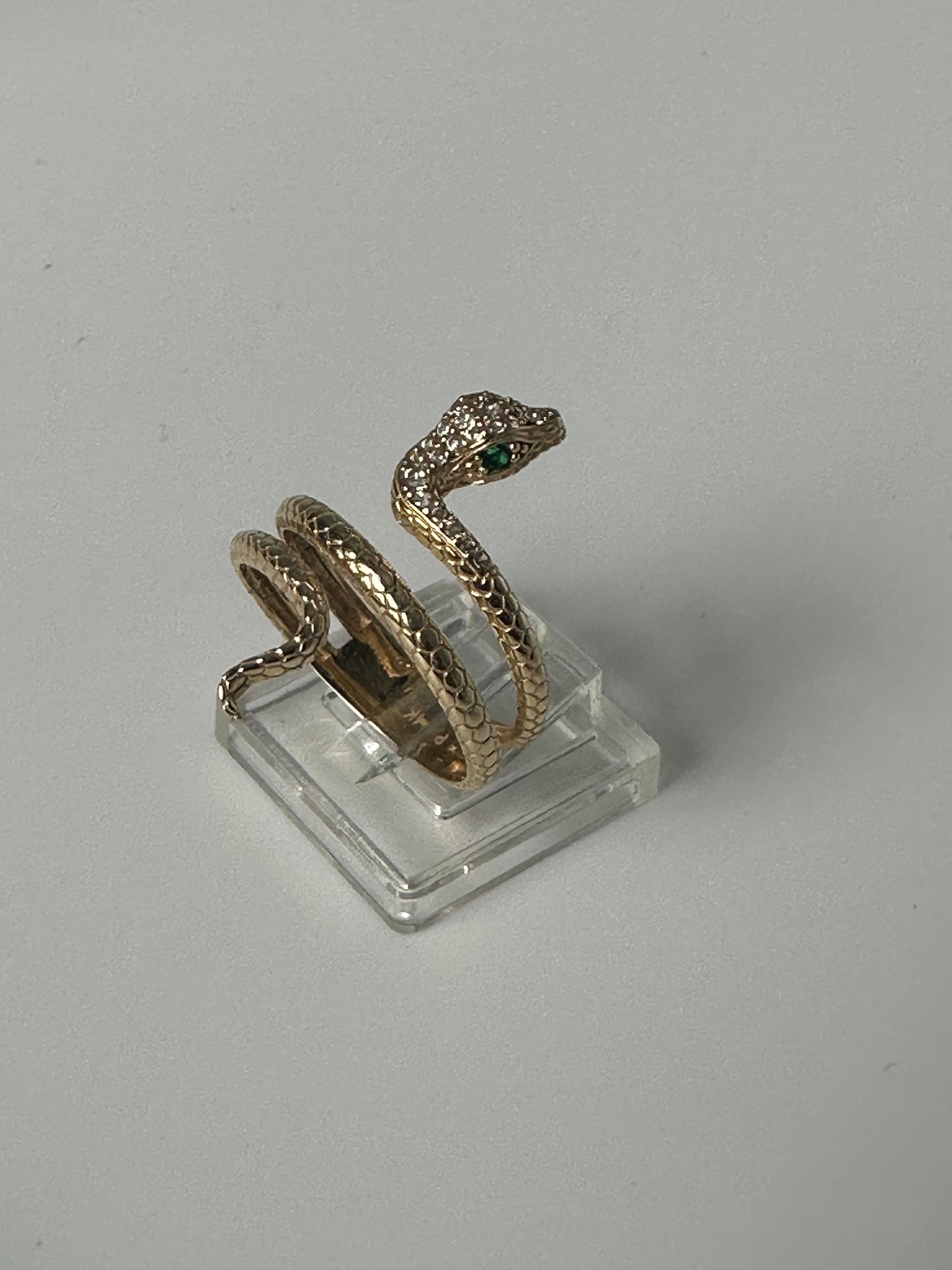 Anillo víbora