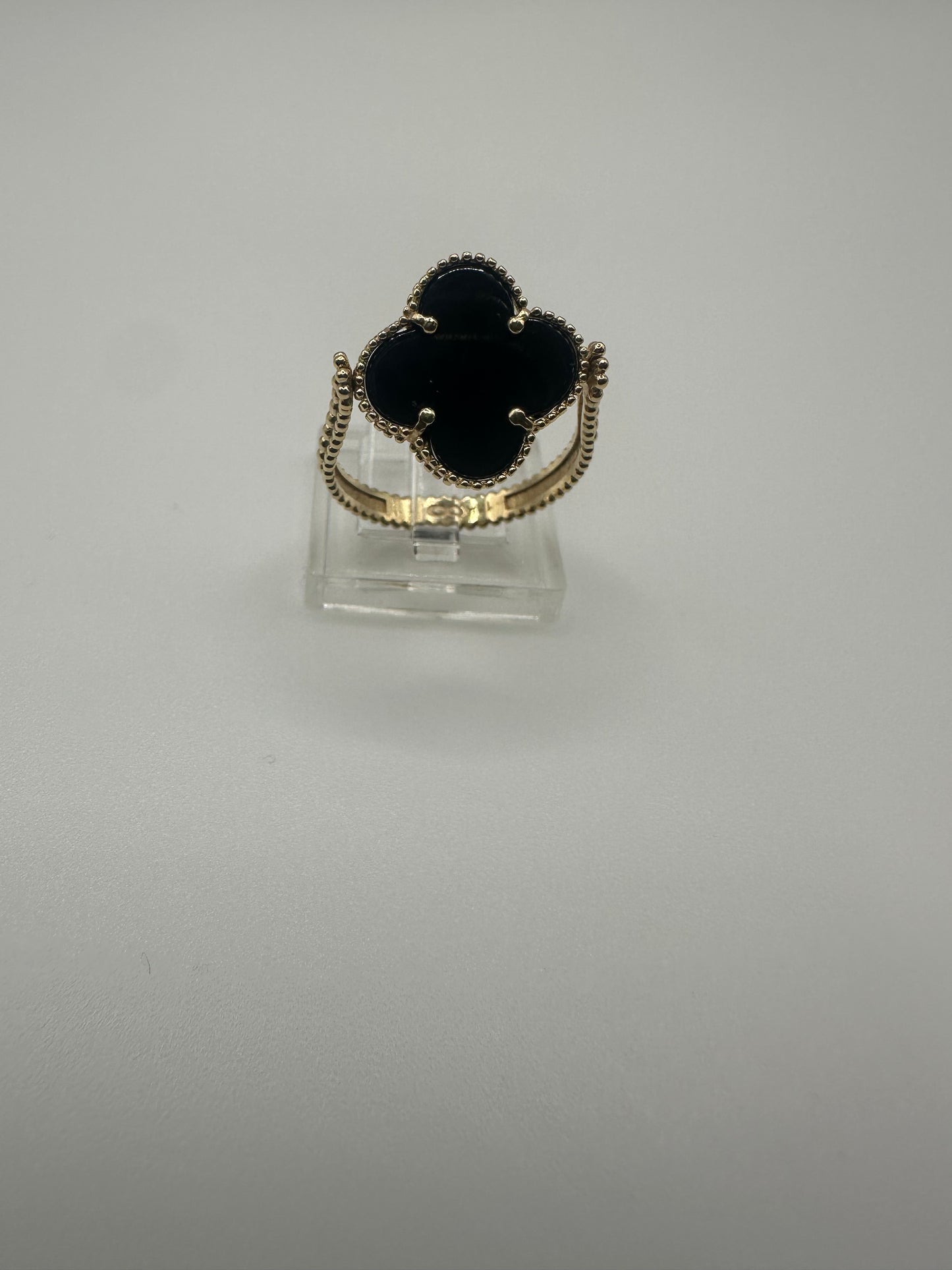 Anillo clover negra y color oro reversible