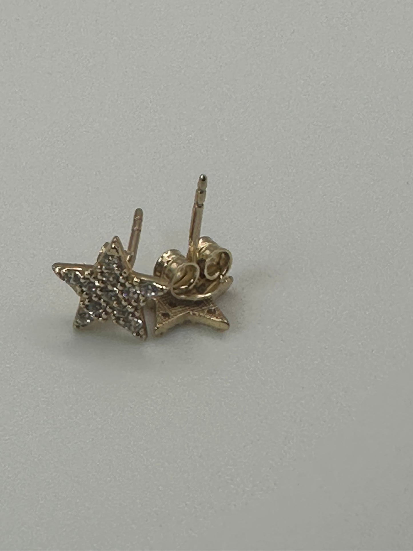 Aretes de estrella con sirconia