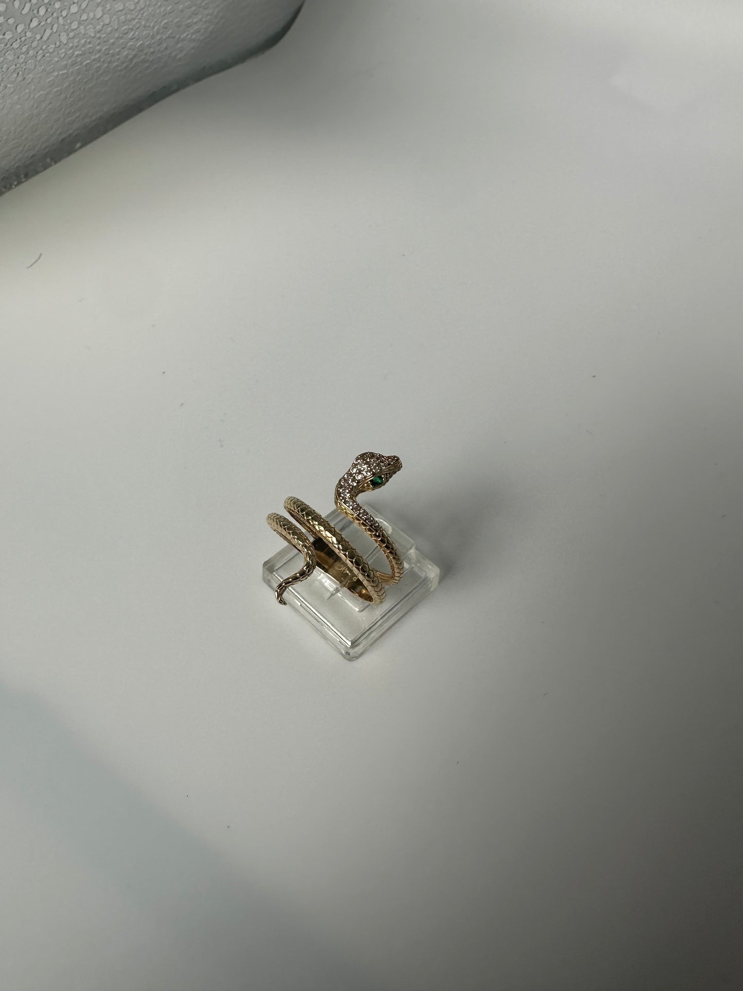 Anillo víbora