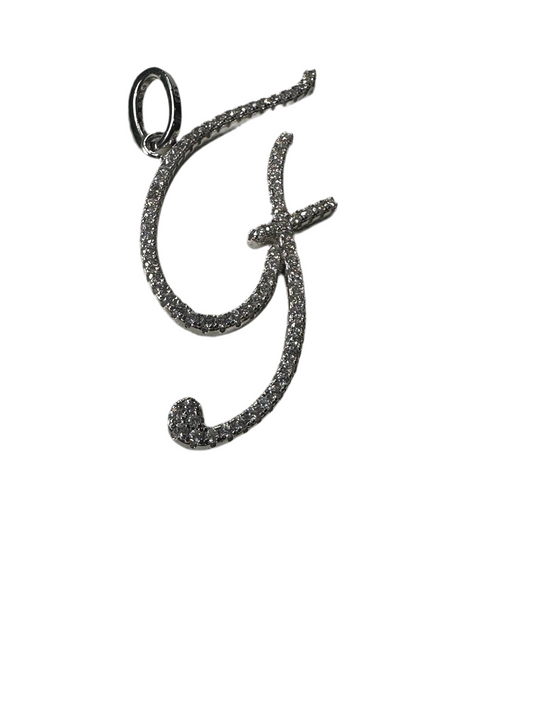 Letra “F” con sirconias