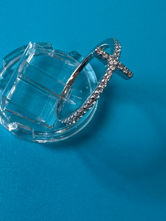 Anillo cruz con sirconias #9.5