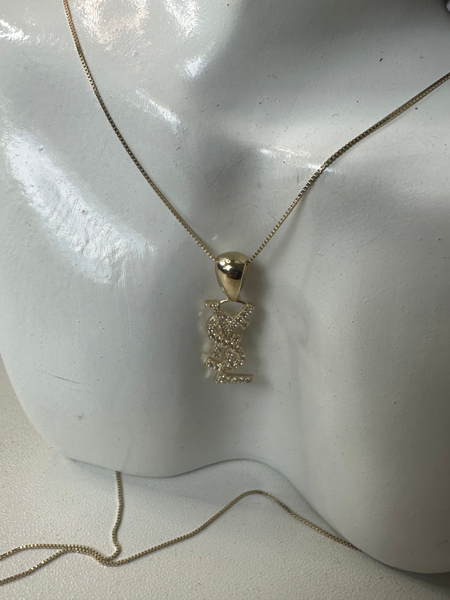 Cadenita con medalla 18”