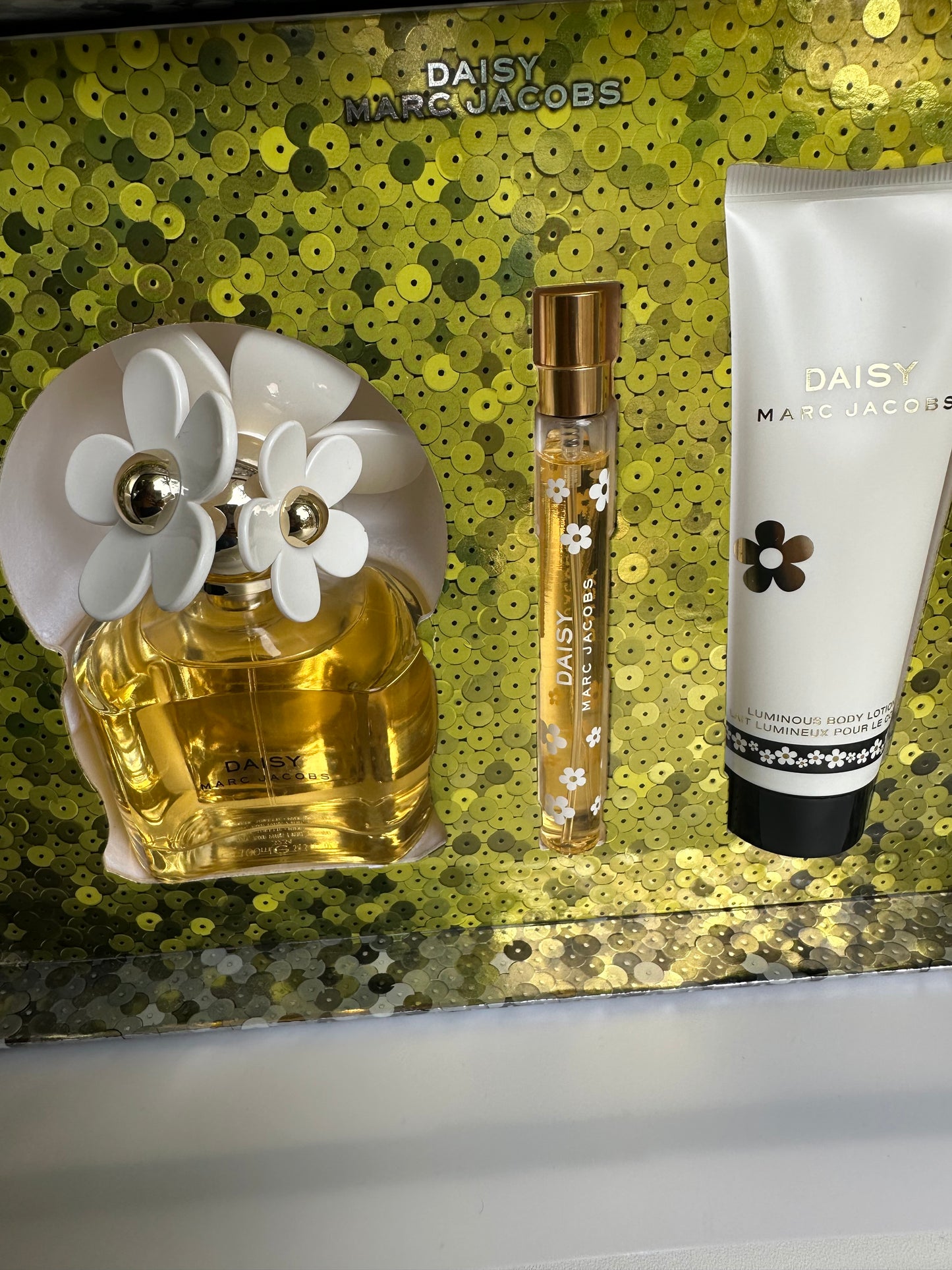 Daisy Marc Jacobs set